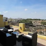Panoramic Penthouse In Marsascala Which Enjoys Sea And Country Views Lägenhet *