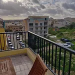 Panoramic Penthouse In Marsascala Which Enjoys Sea And Country Views Lägenhet Marsaskala