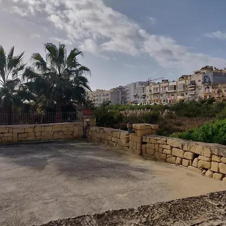 Apartman Panoramic Penthouse In Marsascala Which Enjoys Sea And Country Views Marsaskala
