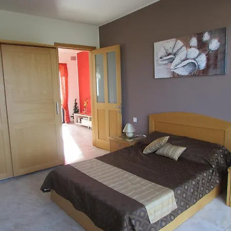 Panoramic Penthouse In Marsascala Which Enjoys Sea And Country Views 公寓 *