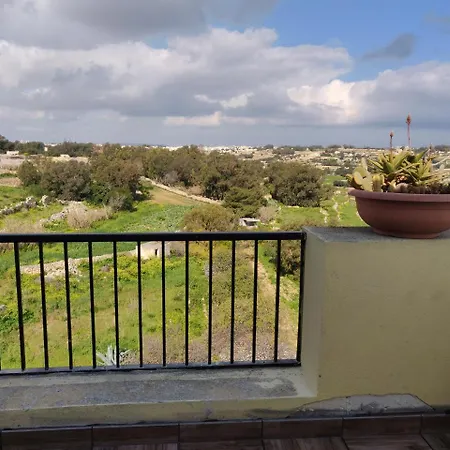 公寓 Panoramic Penthouse In Marsascala Which Enjoys Sea And Country Views