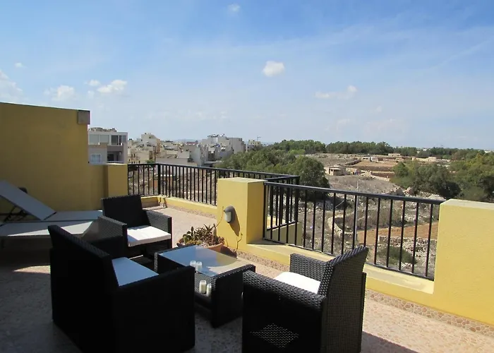 Panoramic Penthouse In Marsascala Which Enjoys Sea And Country Views Apartament *