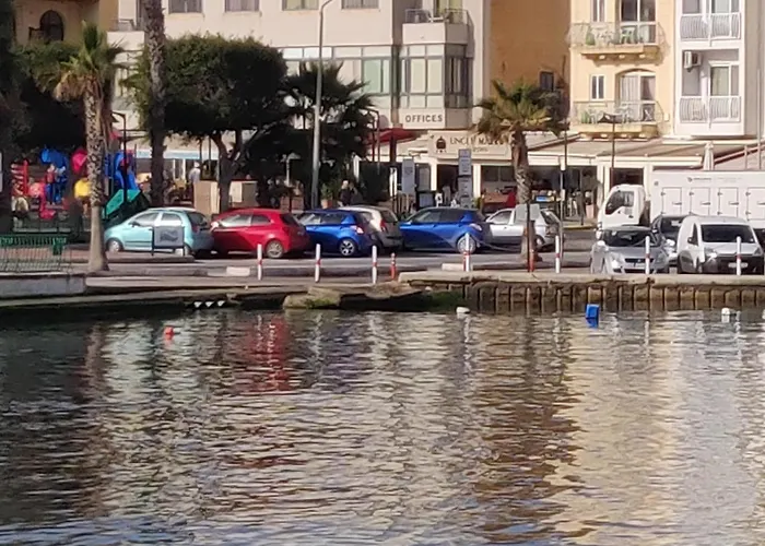 Panoramic Penthouse In Marsascala Which Enjoys Sea And Country Views Apartament