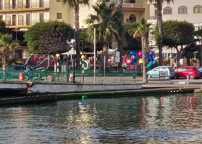 Panoramic Penthouse In Marsascala Which Enjoys Sea And Country Views Apartament *