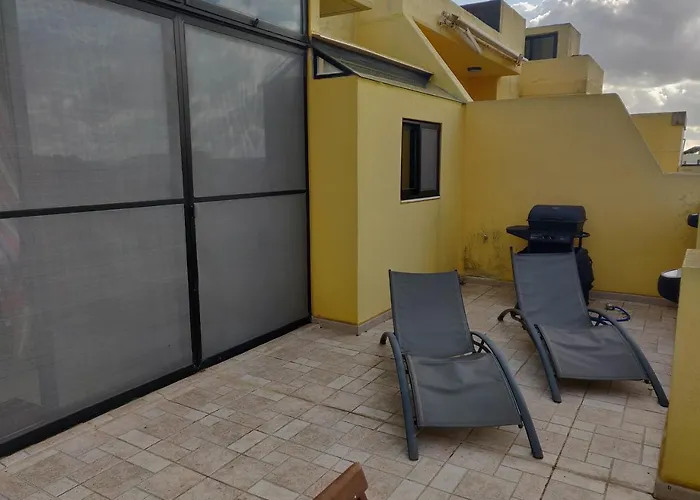 Panoramic Penthouse In Marsascala Which Enjoys Sea And Country Views Apartament Marsaskala