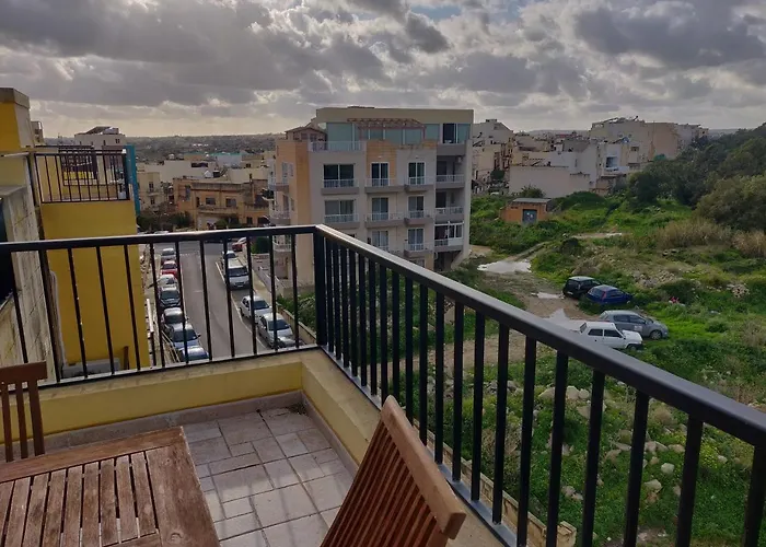 Panoramic Penthouse In Marsascala Which Enjoys Sea And Country Views Apartament Marsaskala