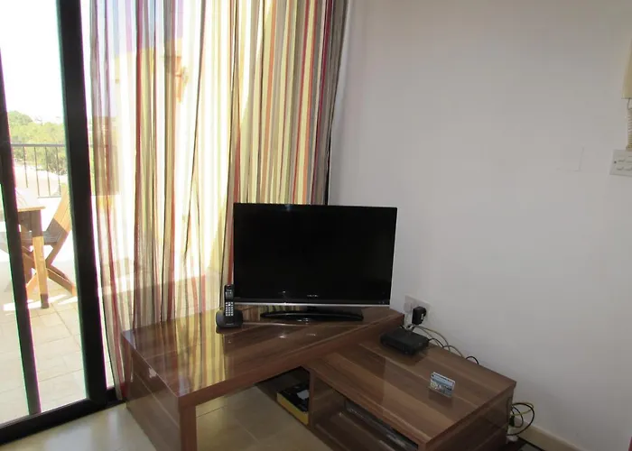 Panoramic Penthouse In Marsascala Which Enjoys Sea And Country Views Apartament *